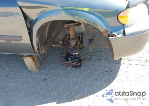 2005 Chrysler Town & Country из США, поврежденный, VIN 1C4GP45R15B222602